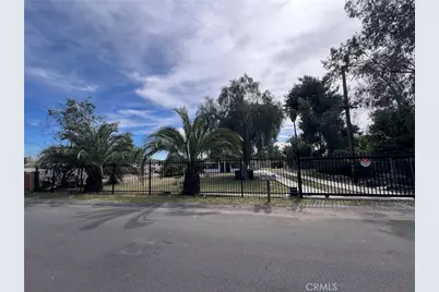 2527 W Third Avenue, San Bernardino, CA 92407 - Photo 10