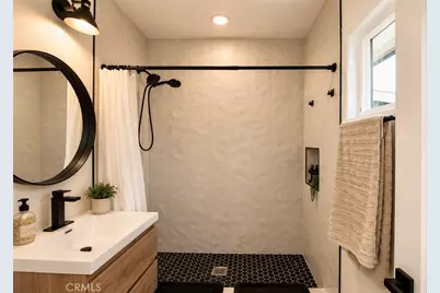 913 S Myrtle St, Santa Ana, CA 92701 - Photo 12