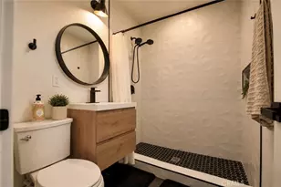 913 E Myrtle St, Santa Ana, CA 92701 - Photo 10