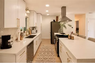 913 S Myrtle St, Santa Ana, CA 92701 - Photo 4
