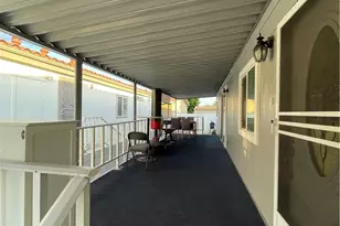 2 Palm, Anaheim, CA 92801 - Photo 2
