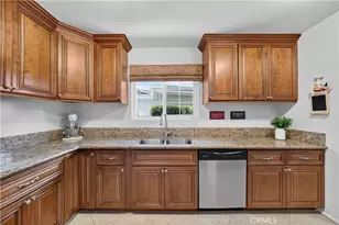 1919 Nipomo, Long Beach, CA 90815 - Photo 12
