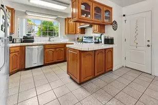12725 Barlin Ave, Downey, CA 90242 - Photo 12