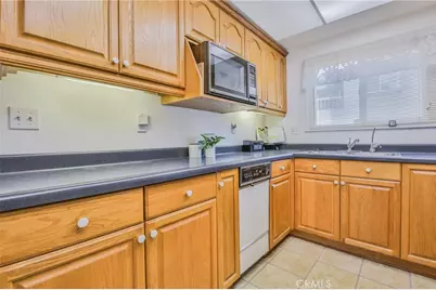 10406 Carlyle Court, Cypress, CA 90630 - Photo 8