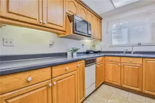 10406 Carlyle Ct, Cypress, CA 90630 - Photo 8