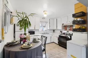 608 E Central Ave, Santa Ana, CA 92707 - Photo 32
