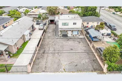 608 E Central Avenue, Santa Ana, CA 92707 - Photo 52