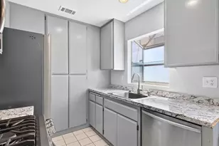 1418 E Florida St, Long Beach, CA 90802 - Photo 8