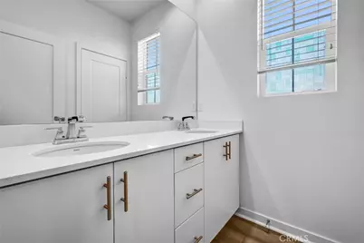 575 S Mosaic, Anaheim, CA 92805 - Photo 30