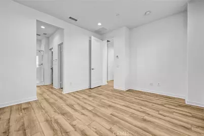 575 S Mosaic, Anaheim, CA 92805 - Photo 24