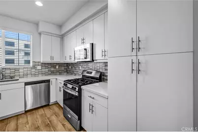 575 S Mosaic, Anaheim, CA 92805 - Photo 16