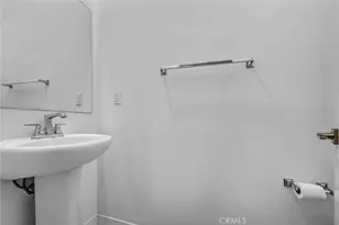 575 S Mosaic, Anaheim, CA 92805 - Photo 20
