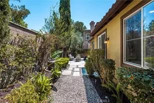 6 Thorn Hill, Irvine, CA 92602 - Photo 28