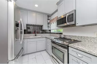 10530 Newville Avenue, Downey, CA 90241 - Photo 30