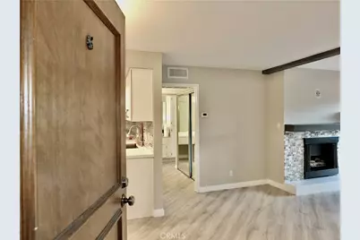 2805 E East 3rd Street #6, Long Beach, CA 90814 - Photo 2