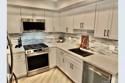 2805 E East 3rd Street #6, Long Beach, CA 90814 - Photo 1