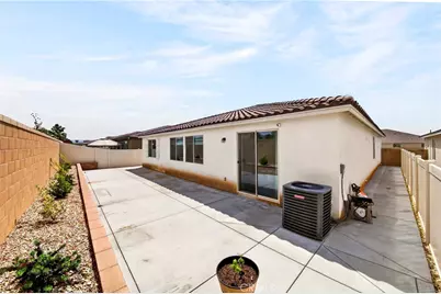9521 Venetian, Jurupa Valley, CA 92509 - Photo 54