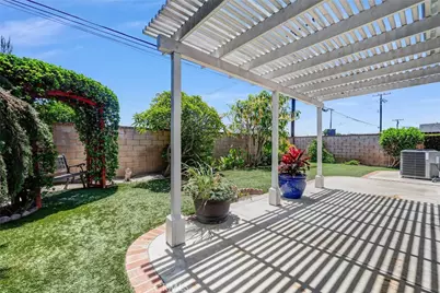 6598 Reefton, Cypress, CA 90630 - Photo 30