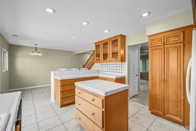 10462 Rio Grande Court, Fountain Valley, CA 92708 - Photo 12