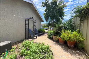 990 Trabuco, Costa Mesa, CA 92627 - Photo 32