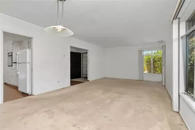 359 361 Roswell, Long Beach, CA 90814 - Photo 12