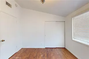 20703 Collins St, Woodland Hills, CA 91367 - Photo 22