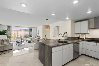 700 E Ocean Boulevard #1501, Long Beach, CA 90802 - Photo 2