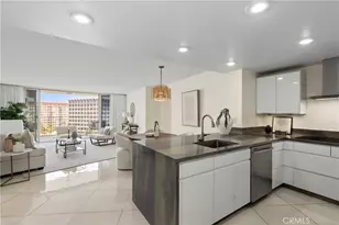 700 E Ocean Blvd, Long Beach, CA 90802 - Photo 2
