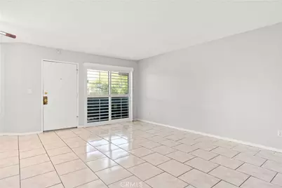 13100 Bromont Avenue #15, Sylmar, CA 91342 - Photo 6