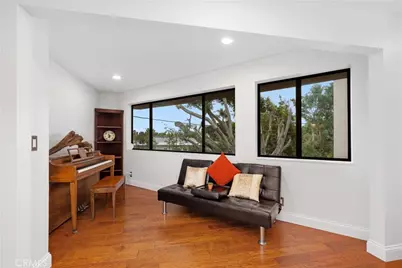 341 S Meadows, Manhattan Beach, CA 90266 - Photo 26