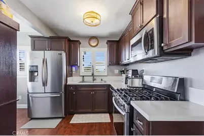 1600 W 80th Street, Los Angeles, CA 90047 - Photo 2