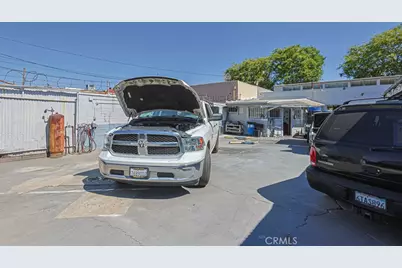 327 W 17th, Santa Ana, CA 92706 - Photo 12