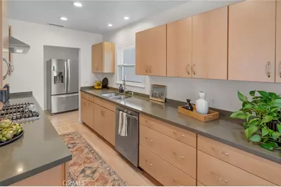 3931 E De Ora Way, Long Beach, CA 90815 - Photo 10