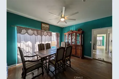 434 W 48th Street, Los Angeles, CA 90037 - Photo 10