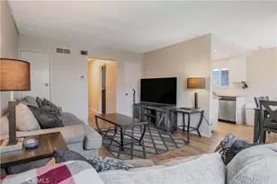 2423 Deodar, Santa Ana, CA 92705 - Photo 2