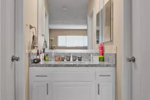 2423 Deodar, Santa Ana, CA 92705 - Photo 14