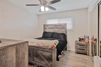 2423 Deodar, Santa Ana, CA 92705 - Photo 10