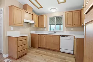 24200 Walnut Street, Torrance, CA 90501 - Photo 10