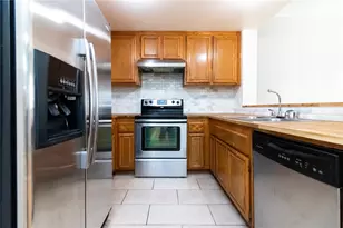 730 W 4th St, Long Beach, CA 90802 - Photo 2