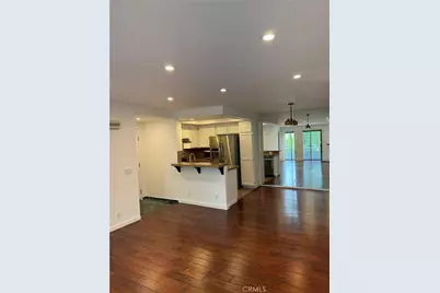 17800 Burbank #204, Encino, CA 91316 - Photo 2