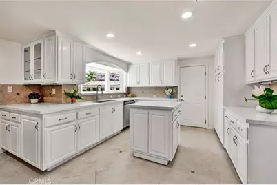 2137 W Cris Avenue, Anaheim, CA 92804 - Photo 38