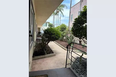 1015 E Ocean Boulevard #12, Long Beach, CA 90802 - Photo 2