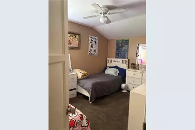 1258 E 126th, Los Angeles, CA 90059 - Photo 4