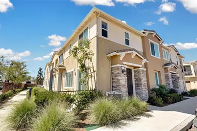 16571 Wyndham #11, Fontana, CA 92336 - Photo 1