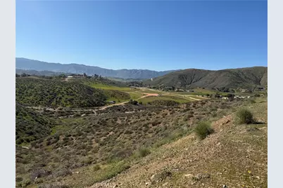 3 347280029, Lake Elsinore, CA 92532 - Photo 2