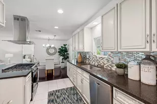 18601 Newland Street, Huntington Beach, CA 92646 - Photo 14