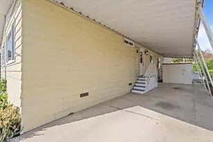 18601 Newland Street, Huntington Beach, CA 92646 - Photo 34
