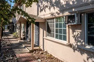 2700 32nd St, Sacramento, CA 95817 - Photo 2