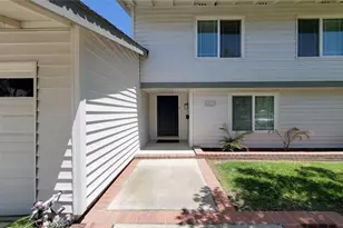 6631 Wrenfield Dr, Huntington Beach, CA 92647 - Photo 4