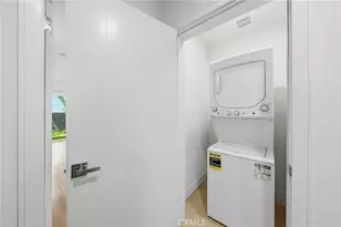 1233 W 39th, Los Angeles, CA 90037 - Photo 6